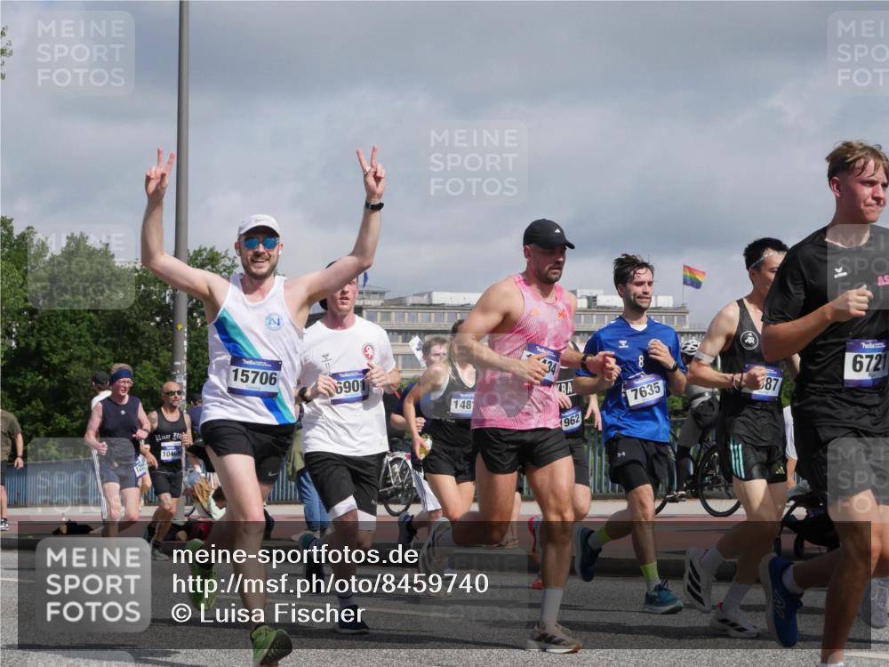 29.06.2025 - hella hamburg halbmarathon Luisa Fischer http://msf.ph/oto/8459740 29.06.2025 09:53:41 Kennedybrücke 129, 10469, 15706, 6901, 148, 962, 7635, 387, 6721, 1256, 1962, 3947, 4854, 4865, 4888, 5087, 5275, 6593, 6721, 6901, 7116, 7284, 7378, 7635, 7693, 8319, 9313, 9371, 9755, 9833, 9885, 10193, 10415, 10469 meine-sportfotos.de
