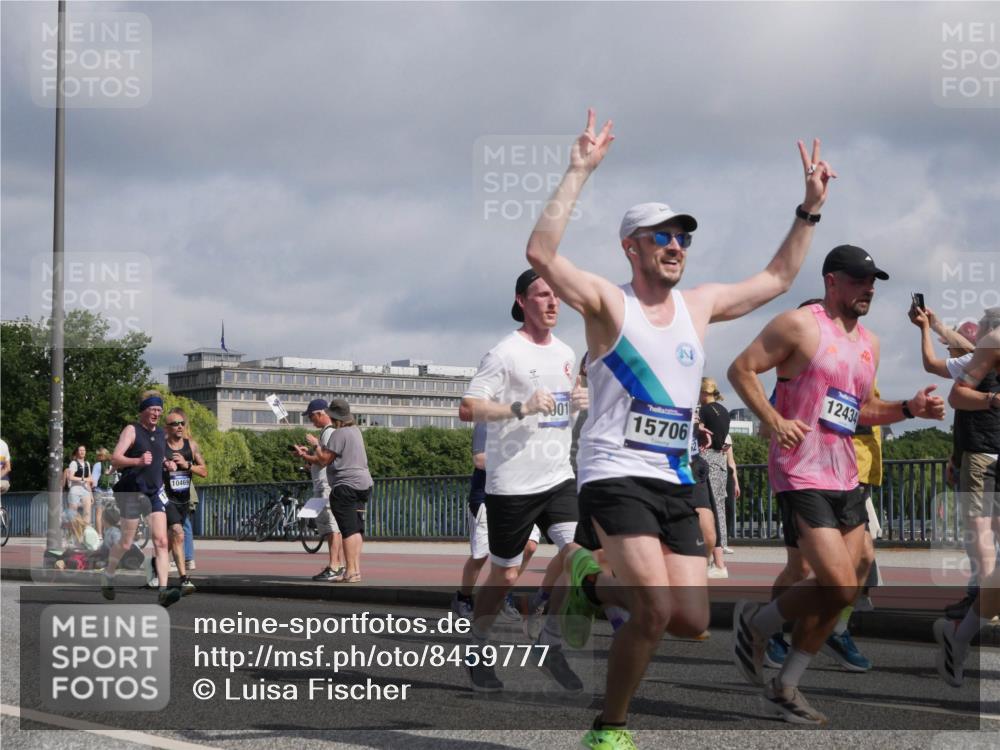 29.06.2025 - hella hamburg halbmarathon Luisa Fischer http://msf.ph/oto/8459777 29.06.2025 09:53:42 Kennedybrücke 10469, 01, 15706, 12434, 1256, 1912, 1962, 3947, 4854, 4865, 5275, 6593, 6721, 6901, 7116, 7284, 7378, 7635, 7693, 8319, 9313, 9371, 9755, 9833, 9885, 10193, 10415, 10469 meine-sportfotos.de