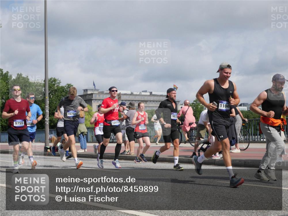 29.06.2025 - hella hamburg halbmarathon Luisa Fischer http://msf.ph/oto/8459899 29.06.2025 09:53:46 Kennedybrücke 9755, 4854, 16761, 394, 10415, 18274, 9833, 11049, 1136, 1256, 1912, 3700, 3947, 4854, 4865, 5275, 6593, 7378, 7693, 9262, 9371, 9755, 9833, 9885, 10193, 10415, 10469 meine-sportfotos.de