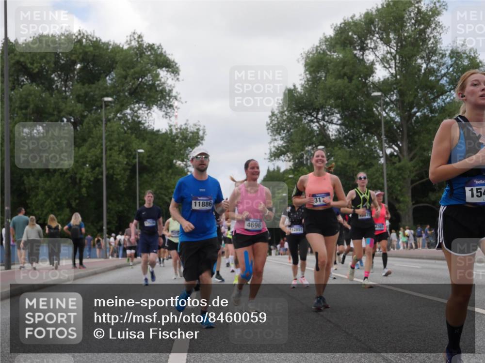 29.06.2025 - hella hamburg halbmarathon Luisa Fischer http://msf.ph/oto/8460059 29.06.2025 10:38:33 Kennedybrücke 17533, 11886, 4696, 12851, 154, 2198, 2787, 3170, 3958, 4333, 4696, 4703, 6365, 6379, 6397, 6471, 8249, 8296, 9803, 10358, 10360 meine-sportfotos.de