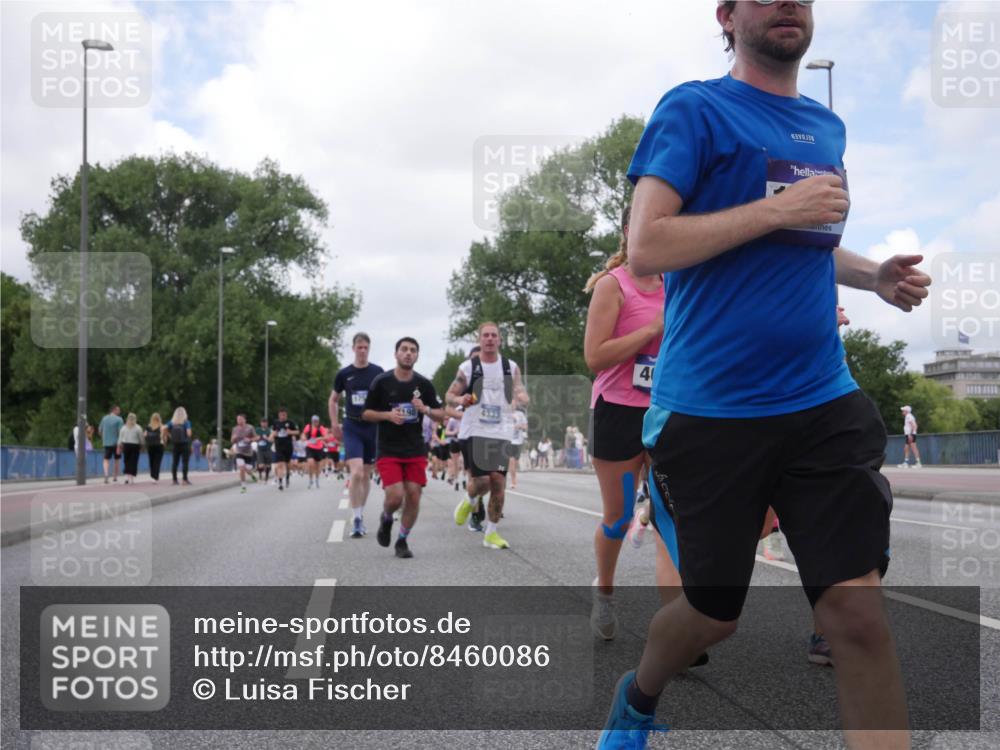 29.06.2025 - hella hamburg halbmarathon Luisa Fischer http://msf.ph/oto/8460086 29.06.2025 10:38:35 Kennedybrücke 198, 4333, 40, 2198, 2787, 3170, 3958, 4333, 4696, 4703, 6029, 6365, 6397, 6471, 8249, 8296, 9803, 10358, 10360 meine-sportfotos.de