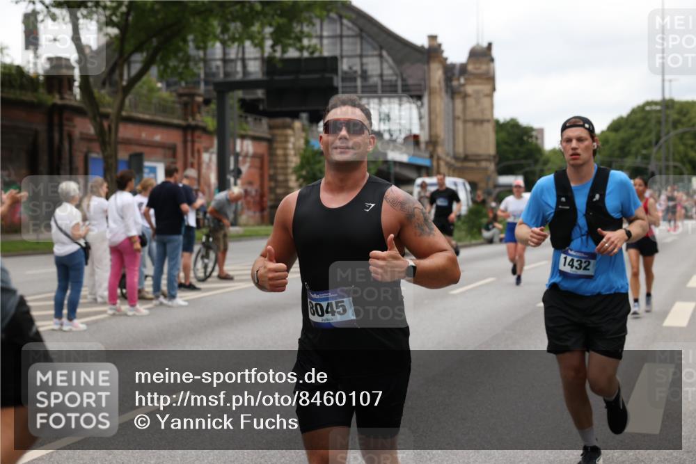 29.06.2025 - hella hamburg halbmarathon Yannick Fuchs http://msf.ph/oto/8460107 29.06.2025 10:56:37 20KM 1114, 1194, 1212, 1264, 1377, 1432, 1531, 1573, 1674, 1726, 1851, 2447, 2911, 3001, 3740, 4511, 6311, 6602, 6752, 7869, 8045, 8068, 8624, 8730, 11180, 12008, 12156, 12286, 13498, 14348, 14368, 14677, 16654, 16688, 17096, 17119, 17136, 17142, 18382, 18530, 19023 meine-sportfotos.de