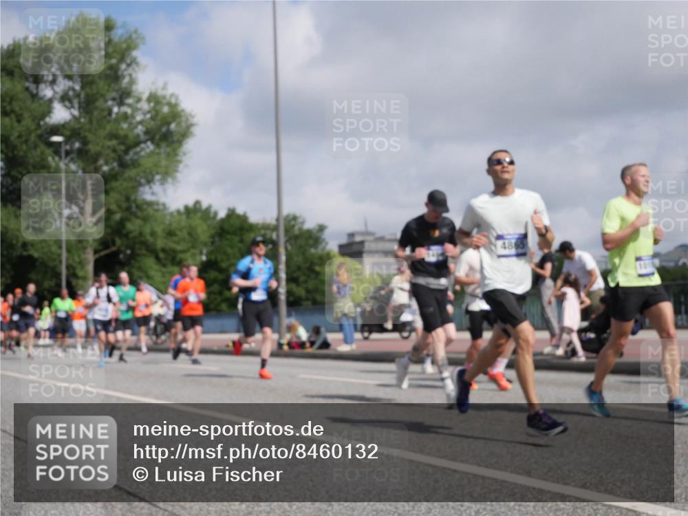 29.06.2025 - hella hamburg halbmarathon Luisa Fischer http://msf.ph/oto/8460132 29.06.2025 09:53:53 Kennedybrücke 4865, 1136, 1912, 1941, 2972, 3523, 3700, 4759, 4843, 4865, 5275, 5375, 7378, 7693, 9262, 9371, 9380, 9885, 10193 meine-sportfotos.de