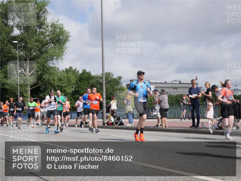 29.06.2025 - hella hamburg halbmarathon Luisa Fischer http://msf.ph/oto/8460152 29.06.2025 09:53:53 Kennedybrücke 2808, 3700, 1136, 142103, 4759, 13525, 15424, 1444, 1136, 1912, 1941, 2972, 3523, 3700, 4759, 4843, 4865, 5275, 5375, 7378, 7693, 9262, 9371, 9380, 9885, 10193 meine-sportfotos.de