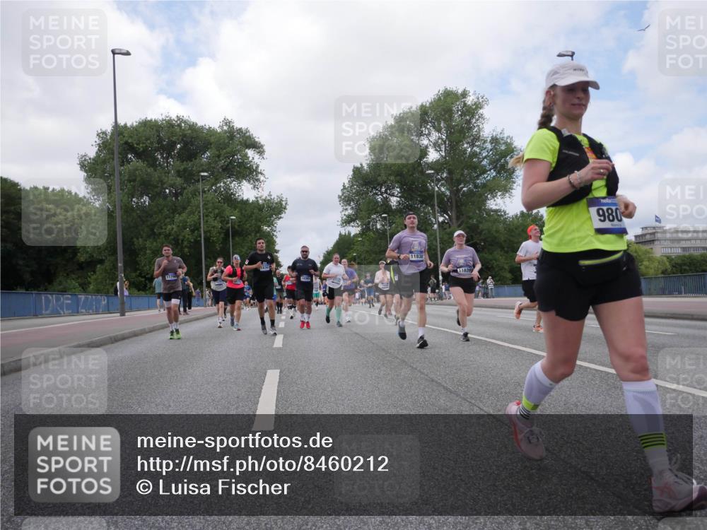 29.06.2025 - hella hamburg halbmarathon Luisa Fischer http://msf.ph/oto/8460212 29.06.2025 10:38:39 Kennedybrücke 11790, 10360, 11838, 11839, 980, 2198, 2787, 3958, 4703, 4965, 5147, 6029, 6189, 6365, 6397, 6471, 8296, 9803, 10360, 10652 meine-sportfotos.de
