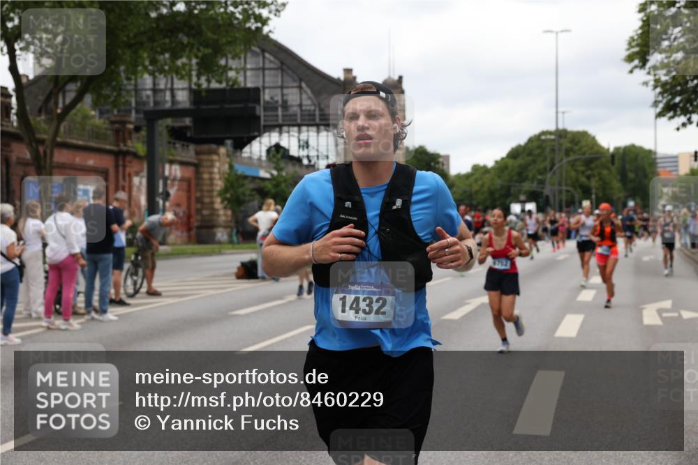 29.06.2025 - hella hamburg halbmarathon Yannick Fuchs http://msf.ph/oto/8460229 29.06.2025 10:56:38 20KM 1114, 1194, 1212, 1264, 1377, 1432, 1531, 1573, 1674, 1851, 2447, 2911, 3001, 3740, 4511, 6311, 6602, 6752, 7869, 8045, 8068, 8624, 8730, 11180, 12008, 12156, 12286, 13498, 13874, 14348, 14368, 14677, 16654, 16688, 17096, 17119, 17136, 17142, 18382, 18530, 19023 meine-sportfotos.de