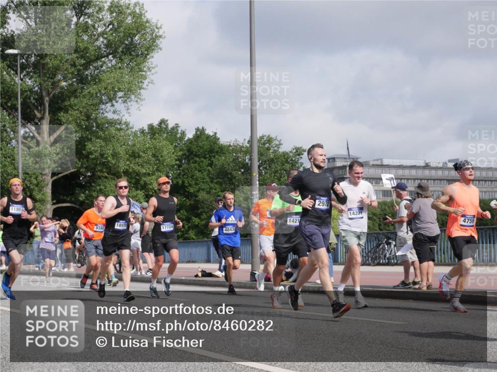 29.06.2025 - hella hamburg halbmarathon Luisa Fischer http://msf.ph/oto/8460282 29.06.2025 09:53:57 Kennedybrücke 1421, 11959, 18970, 9380, 17724, 4843, 2972, 14201, 4759, 1136, 1941, 2972, 3523, 3700, 4759, 4843, 5375, 5410, 9262, 9380 meine-sportfotos.de