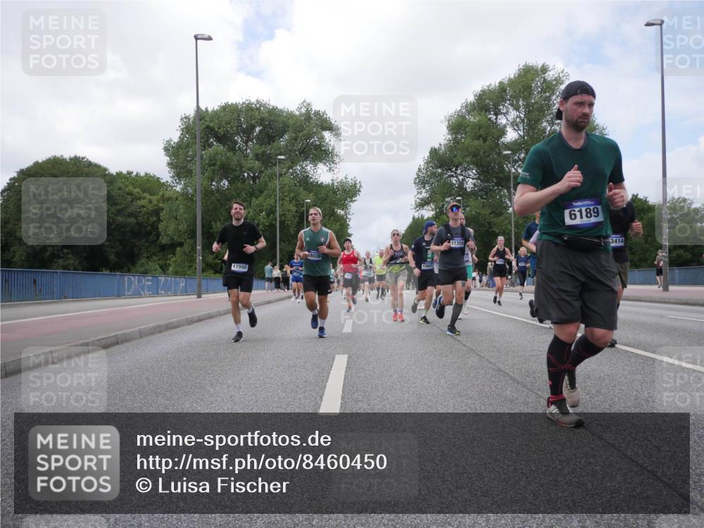 29.06.2025 - hella hamburg halbmarathon Luisa Fischer http://msf.ph/oto/8460450 29.06.2025 10:38:47 Kennedybrücke 17998, 18036, 15601, 11359, 6189, 3414, 3828, 4965, 5147, 6029, 6189, 6867, 8567, 9470, 9819, 10565, 10652 meine-sportfotos.de
