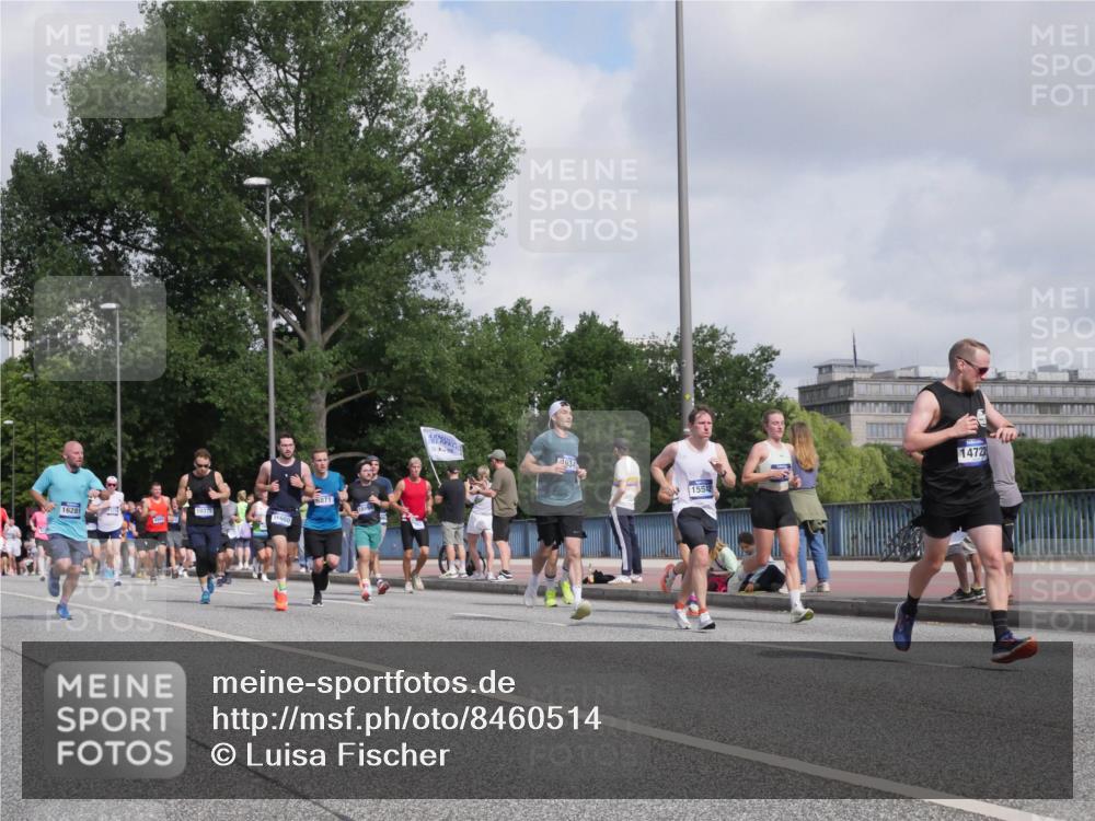 29.06.2025 - hella hamburg halbmarathon Luisa Fischer http://msf.ph/oto/8460514 29.06.2025 09:54:04 Kennedybrücke 8871, 16281, 10375, 1472, 19, 05, 1634, 15542, 1570, 1903, 1941, 3523, 4999, 5410, 7105, 7363, 7962, 8346, 8871, 9364, 9380, 10375 meine-sportfotos.de