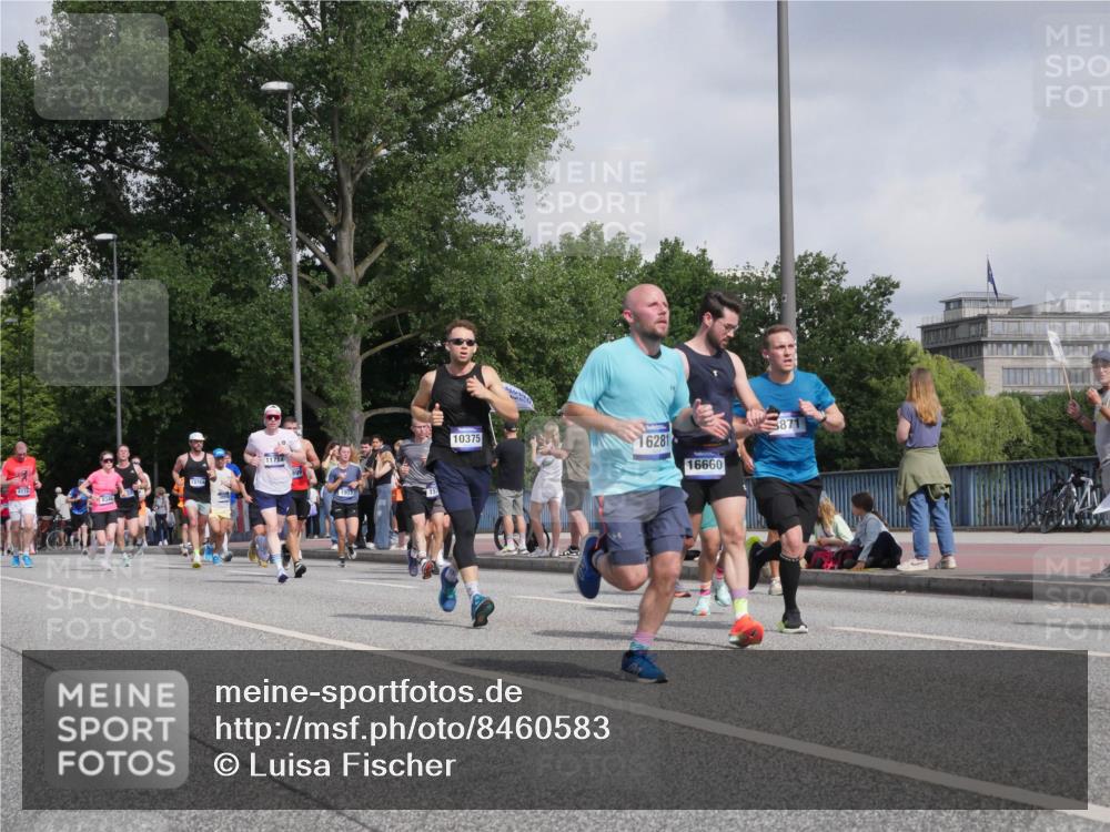 29.06.2025 - hella hamburg halbmarathon Luisa Fischer http://msf.ph/oto/8460583 29.06.2025 09:54:07 Kennedybrücke 9114, 18764, 83461, 10375, 11714, 16281, 16660, 5871, 1570, 1903, 1920, 4297, 4999, 5410, 7092, 7105, 7363, 7962, 8346, 8871, 9114, 9364, 10375, 10669 meine-sportfotos.de