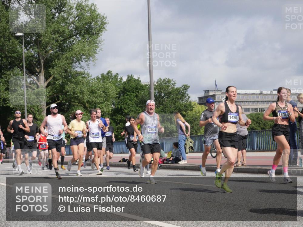 29.06.2025 - hella hamburg halbmarathon Luisa Fischer http://msf.ph/oto/8460687 29.06.2025 09:54:25 Kennedybrücke 772, 164, 8900, 2880, 12623, 15, 2653, 14861, 18399, 1312, 1353, 2653, 2880, 3437, 3697, 4991, 5014, 5129, 5987, 6490, 6770, 8074, 8359, 8900, 9358, 9659, 10319 meine-sportfotos.de