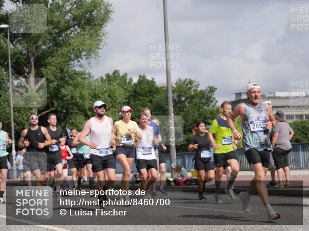 29.06.2025 - hella hamburg halbmarathon Luisa Fischer http://msf.ph/oto/8460700 29.06.2025 09:54:26 Kennedybrücke 014, 18772, 8900, 15164, 2880, 15935, 15932, 2653, 1312, 1353, 2653, 2880, 3437, 3697, 4991, 5014, 5129, 5987, 6490, 6770, 8074, 8359, 8900, 9358, 9659, 10319 meine-sportfotos.de