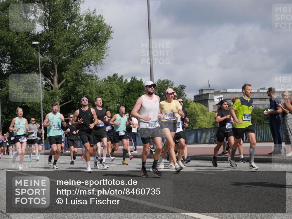 29.06.2025 - hella hamburg halbmarathon Luisa Fischer http://msf.ph/oto/8460735 29.06.2025 09:54:26 Kennedybrücke 5014, 8074, 18, 72, 3437, 5129, 8900, 15164, 80, 15935, 15932, 1312, 1353, 2653, 2880, 3437, 3697, 4991, 5014, 5129, 5987, 6490, 6770, 8074, 8359, 8900, 9358, 9659, 10319 meine-sportfotos.de