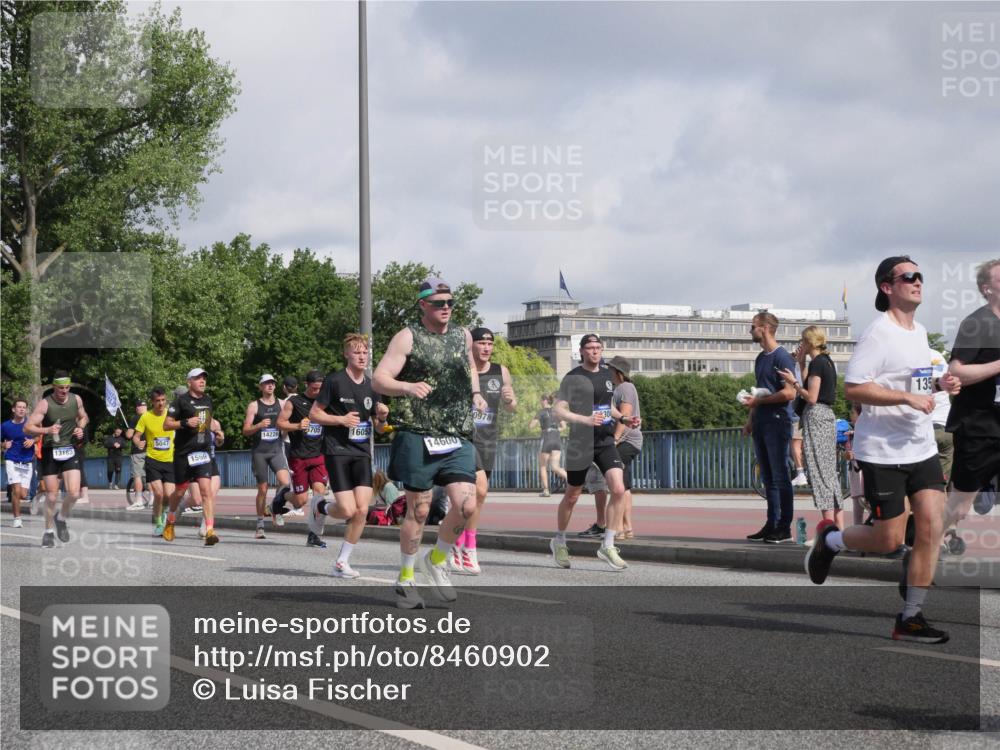 29.06.2025 - hella hamburg halbmarathon Luisa Fischer http://msf.ph/oto/8460902 29.06.2025 09:54:35 Kennedybrücke 0978, 30, 14226, 705, 16052, 5047, 13183, 14600, 1569, 135, 1353, 1569, 1763, 3697, 5047, 5690, 6700, 9547, 9659 meine-sportfotos.de