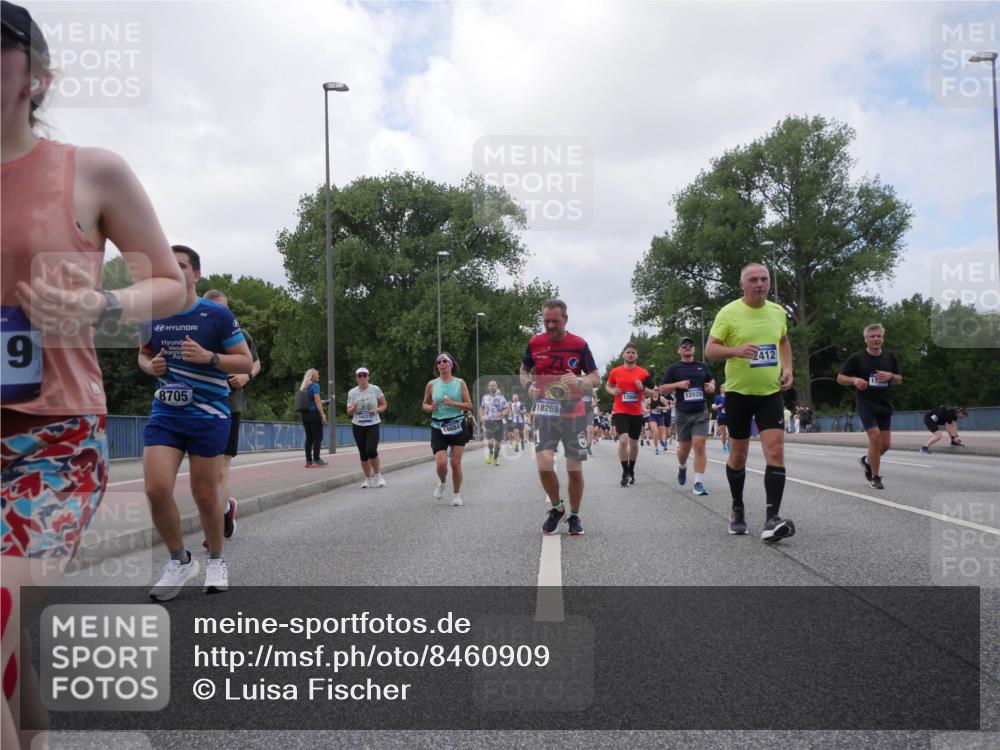 29.06.2025 - hella hamburg halbmarathon Luisa Fischer http://msf.ph/oto/8460909 29.06.2025 10:38:56 Kennedybrücke 9, 8705, 16311, 14684, 716, 18269, 12869, 12869, 12026, 2412, 2412, 2827, 4413, 8947, 9470 meine-sportfotos.de