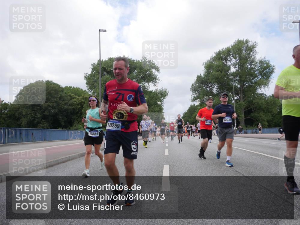 29.06.2025 - hella hamburg halbmarathon Luisa Fischer http://msf.ph/oto/8460973 29.06.2025 10:38:57 Kennedybrücke 7, 14684, 18269, 12869, 12026, 2412, 2827, 4413, 8947, 9470 meine-sportfotos.de