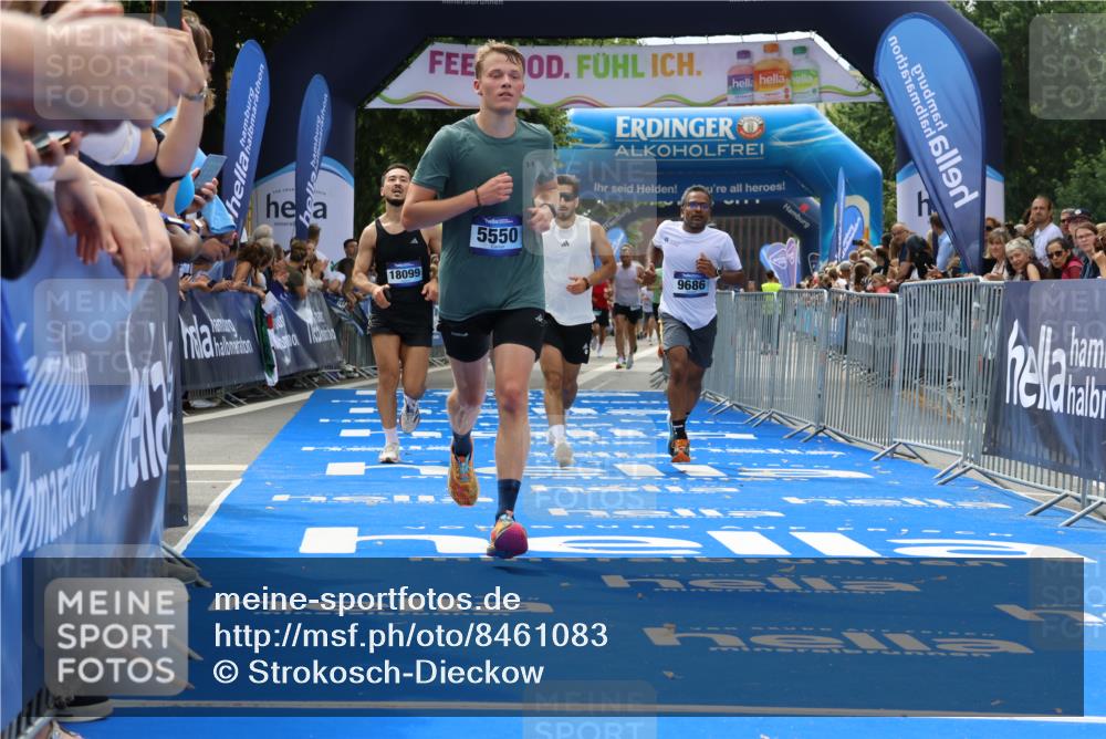 29.06.2025 - hella hamburg halbmarathon Strokosch-Dieckow http://msf.ph/oto/8461083 29.06.2025 10:34:24 Ziel 1002, 1644, 5550, 6305, 7534, 9686, 13618, 14784, 16417, 18099 meine-sportfotos.de