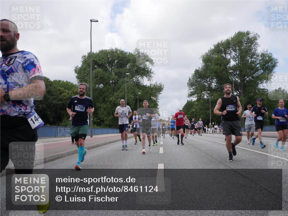 29.06.2025 - hella hamburg halbmarathon Luisa Fischer http://msf.ph/oto/8461124 29.06.2025 10:39:01 Kennedybrücke 144, 1786, 21, 12625, 18524, 11979, 4413, 18570, 8292, 1336, 2412, 2827, 4413, 8947, 10047 meine-sportfotos.de