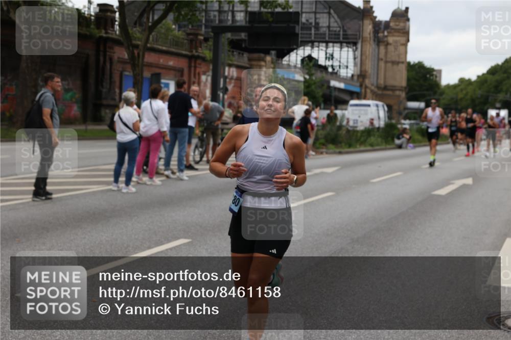 29.06.2025 - hella hamburg halbmarathon Yannick Fuchs http://msf.ph/oto/8461158 29.06.2025 10:56:44 20KM 1114, 1194, 1212, 1420, 1432, 1531, 1674, 1851, 2447, 2683, 2911, 3001, 3740, 4389, 4511, 6311, 6602, 6752, 7453, 7869, 8045, 8068, 8624, 8730, 9306, 11180, 11310, 12008, 12156, 12286, 12571, 12978, 13498, 13874, 13939, 14348, 14677, 14917, 16654, 16688, 17096, 17119, 17142, 18382, 18530 meine-sportfotos.de