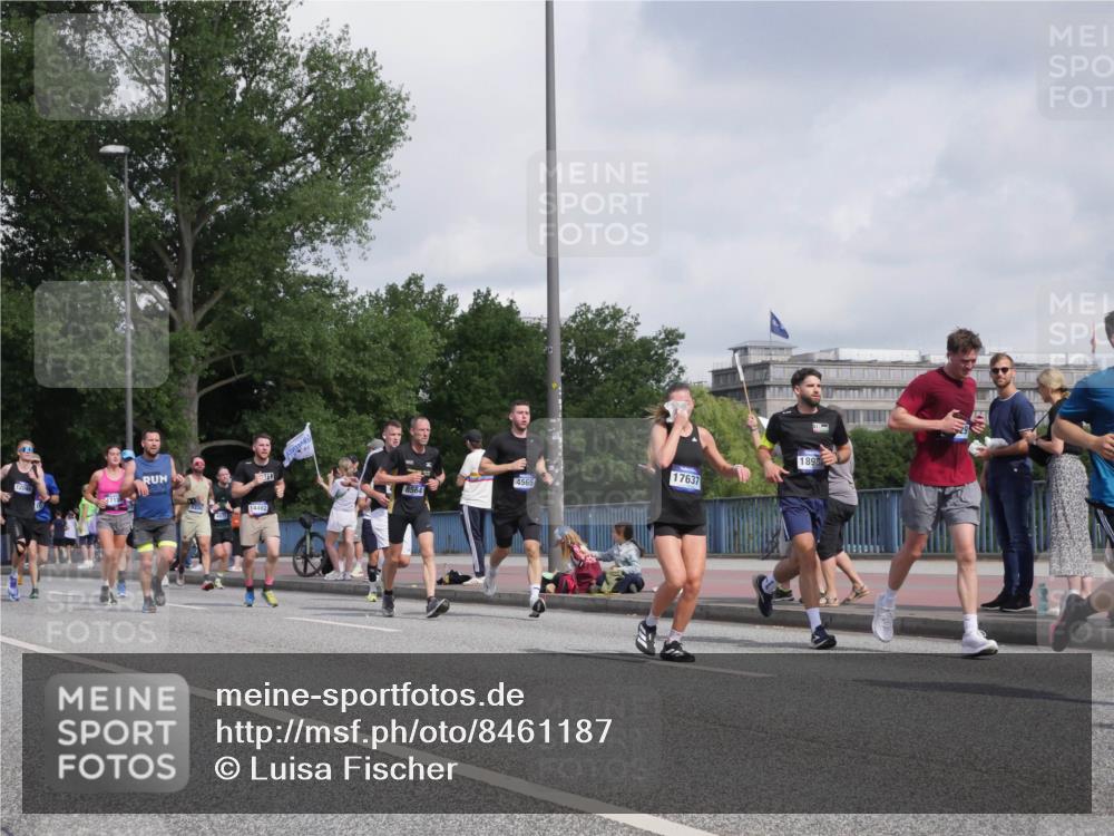 29.06.2025 - hella hamburg halbmarathon Luisa Fischer http://msf.ph/oto/8461187 29.06.2025 09:54:47 Kennedybrücke 4565, 14462, 17637, 1898, 1057, 3618, 4565, 4871, 5231, 5336, 6711, 7185, 7710, 8564, 10691 meine-sportfotos.de