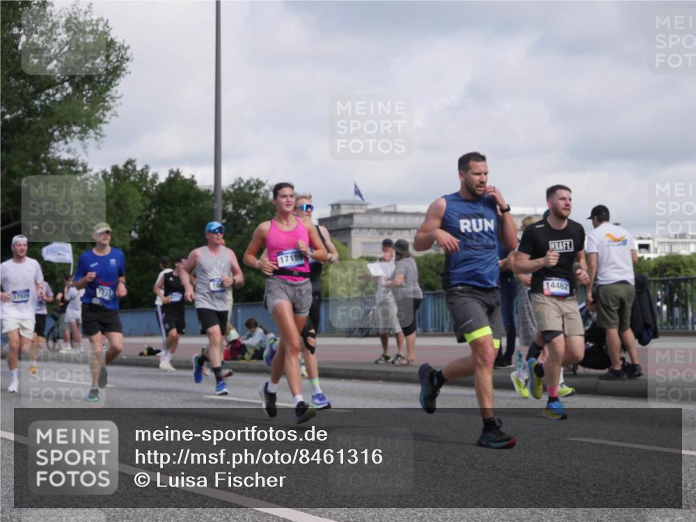 29.06.2025 - hella hamburg halbmarathon Luisa Fischer http://msf.ph/oto/8461316 29.06.2025 09:54:52 Kennedybrücke 17929, 10, 17159, 14462, 1057, 1604, 3305, 4565, 4871, 4915, 5336, 6373, 6711, 7185, 7710, 8564, 8852, 9444, 10493, 10691 meine-sportfotos.de