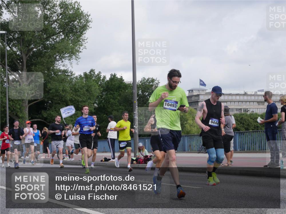 29.06.2025 - hella hamburg halbmarathon Luisa Fischer http://msf.ph/oto/8461521 29.06.2025 09:54:57 Kennedybrücke 4915, 6373, 1905, 11499, 679, 13269, 18489, 10493, 9444, 1057, 1139, 1169, 1604, 3305, 4871, 4915, 5007, 5011, 5336, 6373, 6711, 8852, 9444, 10493 meine-sportfotos.de