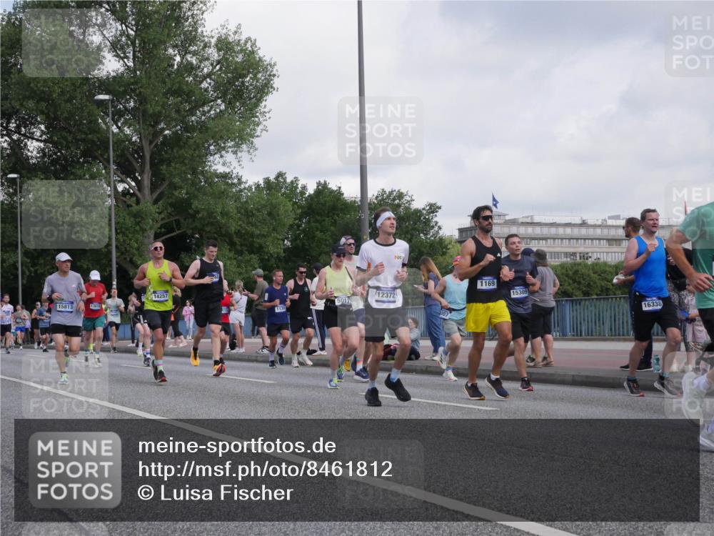 29.06.2025 - hella hamburg halbmarathon Luisa Fischer http://msf.ph/oto/8461812 29.06.2025 09:55:03 Kennedybrücke 15813, 14257, 13614, 12372, 5011, 3775, 1139, 1169, 15309, 16338, 1139, 1169, 1512, 1604, 3305, 4915, 5007, 5011, 7961, 8852, 10741 meine-sportfotos.de