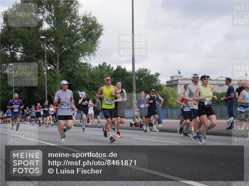 29.06.2025 - hella hamburg halbmarathon Luisa Fischer http://msf.ph/oto/8461871 29.06.2025 09:55:04 Kennedybrücke 14257, 15247, 1139, 16592, 15813, 5, 10741, 15011, 5007, 1139, 1169, 1220, 1512, 4915, 5007, 5011, 7432, 7961, 8852, 10251, 10741 meine-sportfotos.de