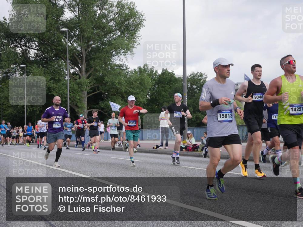 29.06.2025 - hella hamburg halbmarathon Luisa Fischer http://msf.ph/oto/8461933 29.06.2025 09:55:06 Kennedybrücke 5, 10741, 15301, 13614, 15247, 15813, 9348, 113, 14257, 1139, 1169, 1220, 1512, 5007, 5011, 7432, 7961, 10099, 10251, 10741 meine-sportfotos.de