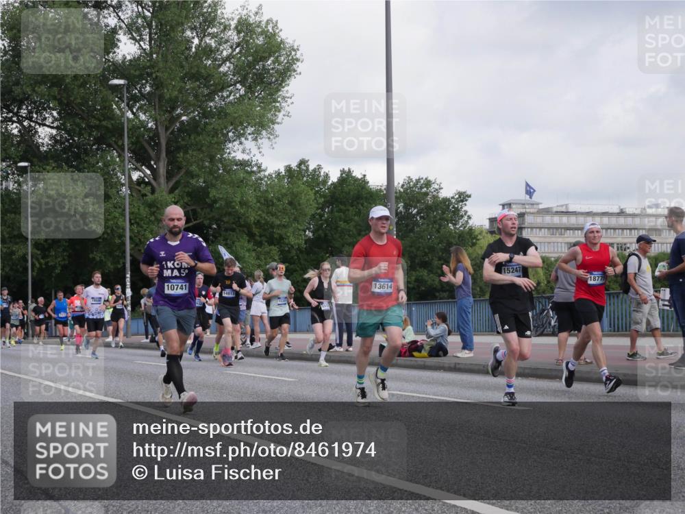 29.06.2025 - hella hamburg halbmarathon Luisa Fischer http://msf.ph/oto/8461974 29.06.2025 09:55:07 Kennedybrücke 1, 5, 10741, 13614, 14813, 15301, 15247, 1877, 1139, 1220, 1512, 4080, 5011, 7432, 7865, 7961, 10099, 10251, 10741 meine-sportfotos.de