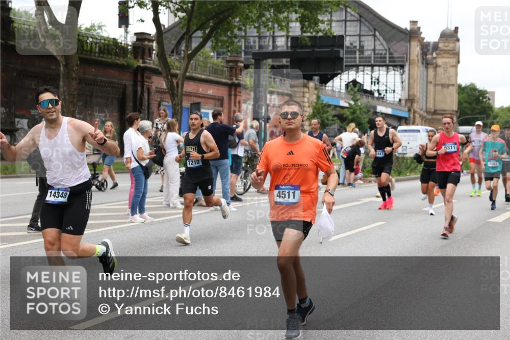 29.06.2025 - hella hamburg halbmarathon Yannick Fuchs http://msf.ph/oto/8461984 29.06.2025 10:56:50 20KM 1114, 1126, 1194, 1212, 1420, 1427, 1531, 1674, 1851, 2447, 2582, 2683, 2911, 3001, 3182, 3248, 3625, 3740, 4389, 4511, 5763, 6311, 6602, 6752, 6966, 7453, 7869, 8068, 8176, 8721, 8730, 9306, 11180, 11310, 12004, 12008, 12286, 12571, 12836, 12978, 13739, 13874, 13939, 14348, 14677, 14917, 16688, 17096, 17119, 17142, 17818, 18382, 18530 meine-sportfotos.de