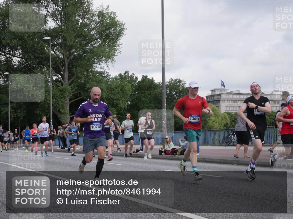 29.06.2025 - hella hamburg halbmarathon Luisa Fischer http://msf.ph/oto/8461994 29.06.2025 09:55:07 Kennedybrücke 5, 10741, 14813, 15301, 16591, 16591, 13614, 152, 1139, 1220, 1512, 4080, 5011, 7432, 7865, 7961, 10099, 10251, 10741 meine-sportfotos.de