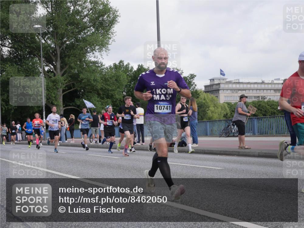 29.06.2025 - hella hamburg halbmarathon Luisa Fischer http://msf.ph/oto/8462050 29.06.2025 09:55:08 Kennedybrücke 18680, 7961, 18632, 1220, 7433, 14813, 1, 5, 10741, 1655, 1139, 1220, 1512, 4080, 5011, 7432, 7865, 7961, 10099, 10251, 10741 meine-sportfotos.de