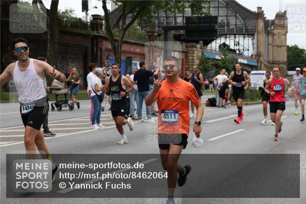 29.06.2025 - hella hamburg halbmarathon Yannick Fuchs http://msf.ph/oto/8462064 29.06.2025 10:56:51 20KM 1114, 1126, 1194, 1212, 1420, 1427, 1531, 1674, 1851, 2447, 2582, 2683, 2911, 3001, 3182, 3248, 3625, 3740, 4389, 4511, 4538, 5708, 5763, 6311, 6602, 6752, 6966, 7453, 7869, 8068, 8176, 8721, 8730, 9306, 11180, 11310, 12004, 12008, 12286, 12571, 12836, 12978, 13739, 13874, 13939, 14348, 14677, 14917, 16420, 16540, 17045, 17096, 17119, 17142, 17818, 18382, 18530 meine-sportfotos.de