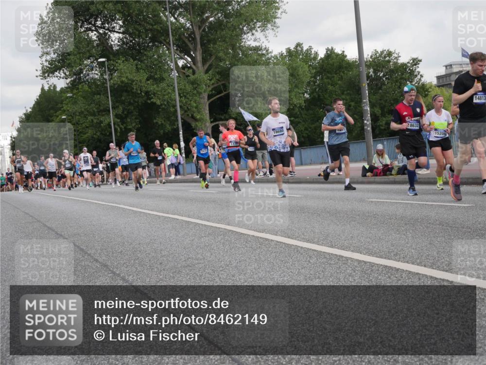 29.06.2025 - hella hamburg halbmarathon Luisa Fischer http://msf.ph/oto/8462149 29.06.2025 09:55:10 Kennedybrücke 1220, 7432, 1444, 18680, 8632, 15206, 14813, 1139, 1220, 1415, 1512, 4080, 7432, 7451, 7865, 7961, 8467, 10099, 10251, 10741 meine-sportfotos.de