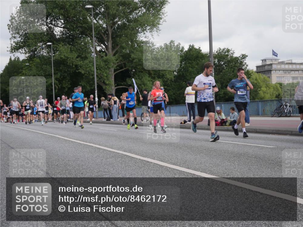 29.06.2025 - hella hamburg halbmarathon Luisa Fischer http://msf.ph/oto/8462172 29.06.2025 09:55:11 Kennedybrücke 7432, 1220, 7961, 1220, 1415, 1512, 2233, 4080, 7067, 7191, 7432, 7451, 7865, 7961, 8467, 10099, 10251, 10741 meine-sportfotos.de