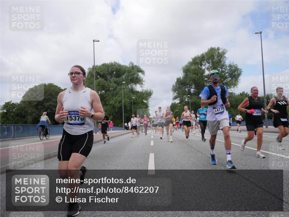 29.06.2025 - hella hamburg halbmarathon Luisa Fischer http://msf.ph/oto/8462207 29.06.2025 10:39:35 Kennedybrücke 15370, 15077, 14779, 3805, 1224, 5171, 5246, 5747, 5919, 8530, 9229, 9295, 9694, 9701 meine-sportfotos.de