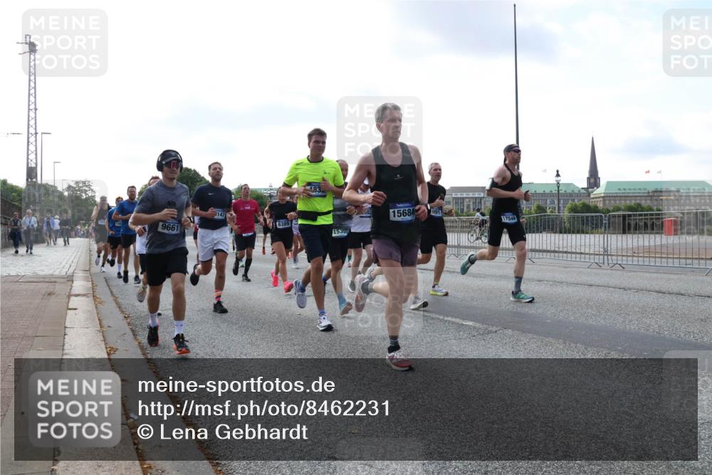 29.06.2025 - hella hamburg halbmarathon Lena Gebhardt http://msf.ph/oto/8462231 29.06.2025 09:54:55 Lombardsbrücke 9661, 147, 6389, 483, 15350, 15684, 6991, 17544, 1200, 1549, 1817, 1942, 2222, 2367, 2442, 2470, 2561, 2592, 2596, 2670, 2816, 2889, 2955, 3208, 3209, 3258, 3562, 4017, 4121, 4816, 4832, 5399, 5447, 5638, 5705, 5706, 5884, 6027, 6266, 6290, 6389, 6723, 6819, 6923, 6978, 6991, 7087, 7274, 7335, 7659, 7709, 7908, 8117, 8142, 8371, 8374, 8437, 8482, 8487, 8657, 8693, 8889, 8916, 8981, 9031, 9038, 9051, 9093, 9159, 9476, 9661, 9710, 9869, 9924, 9931, 10057, 10237, 11333 meine-sportfotos.de