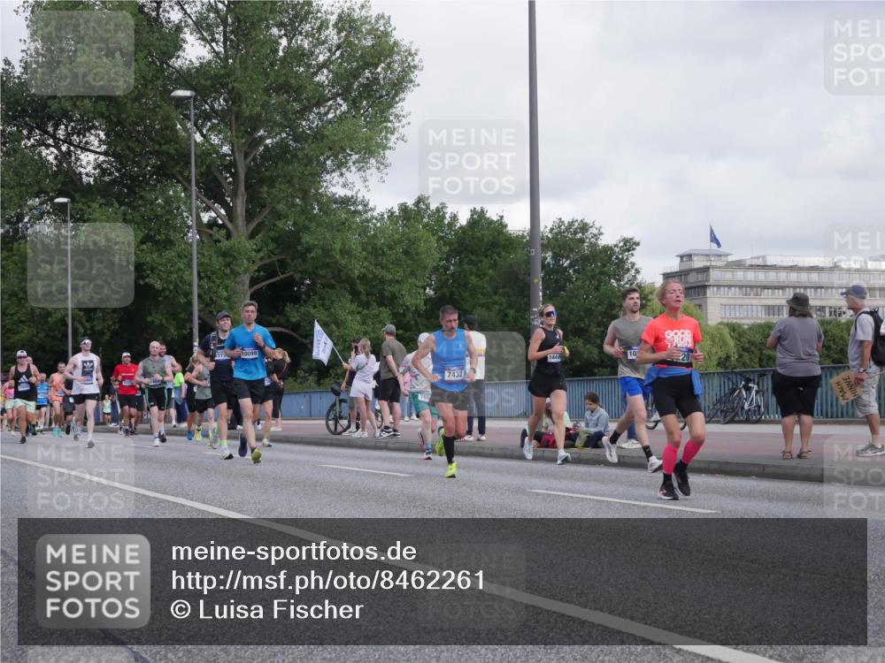 29.06.2025 - hella hamburg halbmarathon Luisa Fischer http://msf.ph/oto/8462261 29.06.2025 09:55:13 Kennedybrücke 557, 10099, 786, 7432, 1444, 10, 20, 1220, 1415, 2233, 3109, 3124, 4080, 5477, 7067, 7191, 7432, 7451, 7865, 7961, 8467, 10099, 10251 meine-sportfotos.de