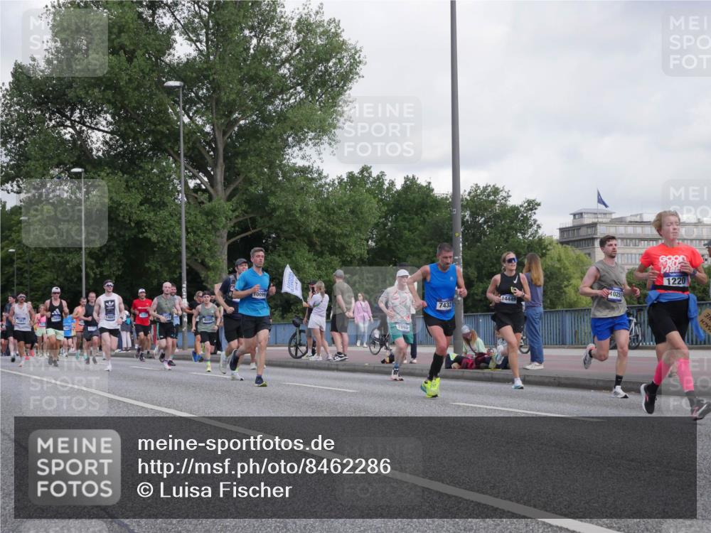 29.06.2025 - hella hamburg halbmarathon Luisa Fischer http://msf.ph/oto/8462286 29.06.2025 09:55:13 Kennedybrücke 7067, 15806, 099, 7865, 7432, 14449, 40251, 1220, 1220, 1415, 2233, 3109, 3124, 4080, 5477, 7067, 7191, 7432, 7451, 7865, 7961, 8467, 10099, 10251 meine-sportfotos.de
