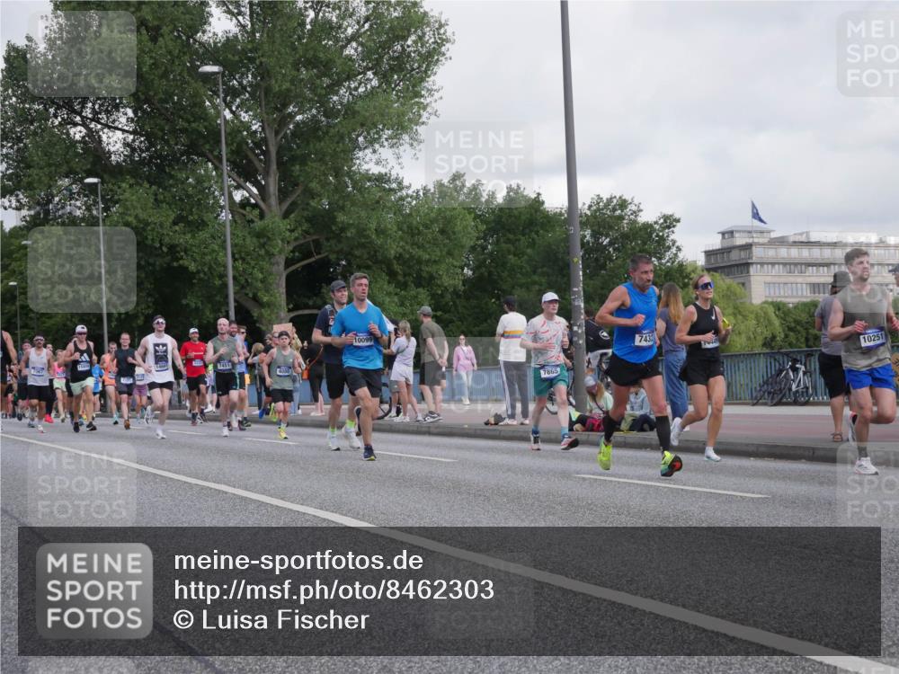 29.06.2025 - hella hamburg halbmarathon Luisa Fischer http://msf.ph/oto/8462303 29.06.2025 09:55:14 Kennedybrücke 7067, 14661, 2233, 7451, 4080, 10099, 7865, 7432, 449, 10251, 1220, 1415, 2233, 3109, 3124, 4080, 4691, 5477, 7067, 7191, 7432, 7451, 7865, 7961, 8467, 10099, 10251, 10796 meine-sportfotos.de