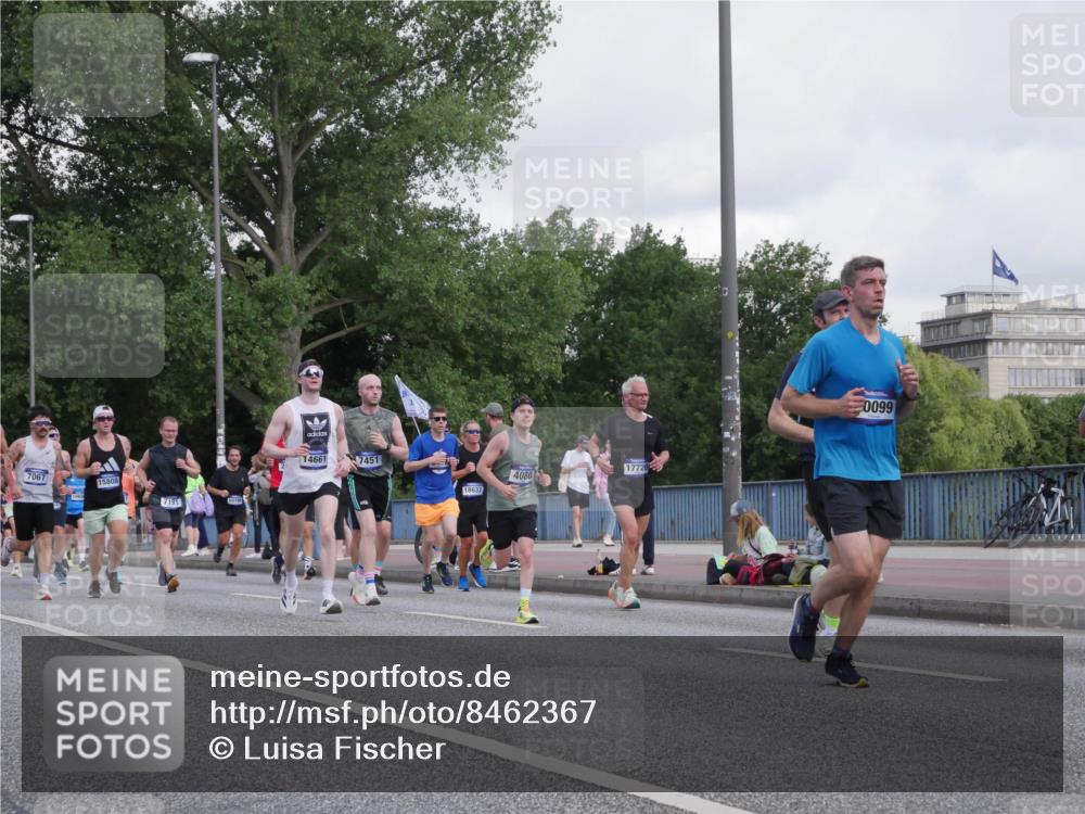 29.06.2025 - hella hamburg halbmarathon Luisa Fischer http://msf.ph/oto/8462367 29.06.2025 09:55:16 Kennedybrücke 7067, 15808, 7191, 10796, 14661, 7451, 17720, 4080, 18637, 0099, 1220, 1415, 2233, 3109, 3124, 4080, 4497, 4691, 5477, 7067, 7191, 7432, 7451, 7865, 8467, 10099, 10251, 10796 meine-sportfotos.de