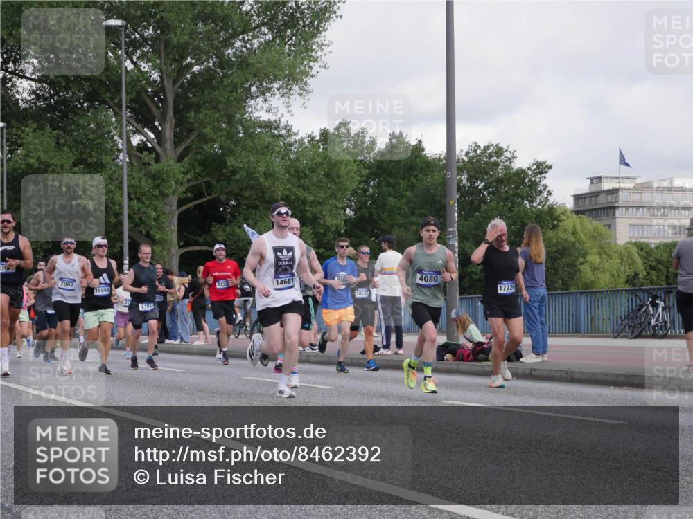 29.06.2025 - hella hamburg halbmarathon Luisa Fischer http://msf.ph/oto/8462392 29.06.2025 09:55:16 Kennedybrücke 7067, 15808, 31, 2233, 14661, 7191, 18637, 4080, 17720, 1220, 1415, 2233, 3109, 3124, 4080, 4497, 4691, 5477, 7067, 7191, 7432, 7451, 7865, 8467, 10099, 10251, 10796 meine-sportfotos.de