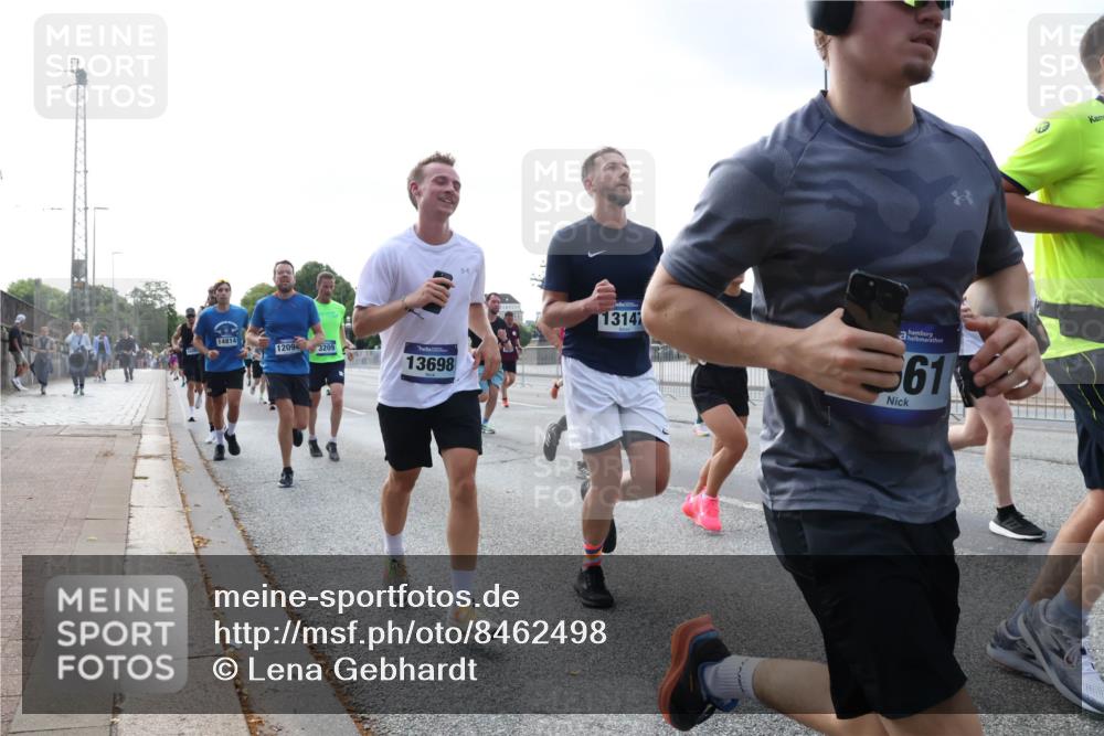 29.06.2025 - hella hamburg halbmarathon Lena Gebhardt http://msf.ph/oto/8462498 29.06.2025 09:54:56 Lombardsbrücke 14814, 12094, 3209, 13698, 13141, 61, 1200, 1549, 1817, 1942, 2222, 2367, 2442, 2470, 2561, 2592, 2596, 2670, 2816, 2955, 3208, 3209, 3258, 3562, 4017, 4121, 4816, 4832, 5399, 5447, 5638, 5705, 5706, 5884, 6027, 6266, 6290, 6389, 6723, 6819, 6923, 6978, 6991, 7087, 7274, 7335, 7659, 7709, 7908, 8117, 8142, 8371, 8374, 8437, 8482, 8487, 8657, 8693, 8889, 8916, 8981, 9031, 9038, 9051, 9093, 9159, 9476, 9661, 9710, 9869, 9924, 9931, 10057, 10237, 11333 meine-sportfotos.de