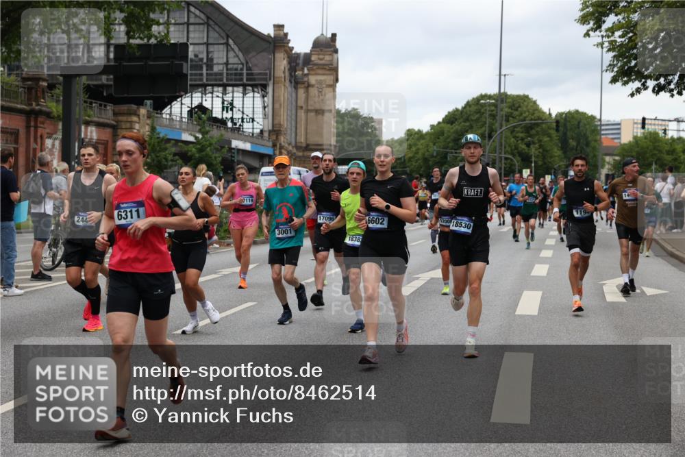 29.06.2025 - hella hamburg halbmarathon Yannick Fuchs http://msf.ph/oto/8462514 29.06.2025 10:56:52 20KM 1114, 1126, 1194, 1212, 1420, 1427, 1531, 1674, 1851, 1881, 2447, 2582, 2683, 2911, 3001, 3182, 3248, 3625, 3740, 4389, 4511, 4538, 5708, 5763, 6311, 6602, 6966, 7453, 7869, 8068, 8176, 8721, 8730, 9306, 11180, 11310, 12004, 12008, 12286, 12571, 12836, 12978, 13739, 13874, 13939, 14348, 14677, 14917, 16420, 16540, 17045, 17096, 17119, 17142, 17818, 18382, 18530, 18999 meine-sportfotos.de