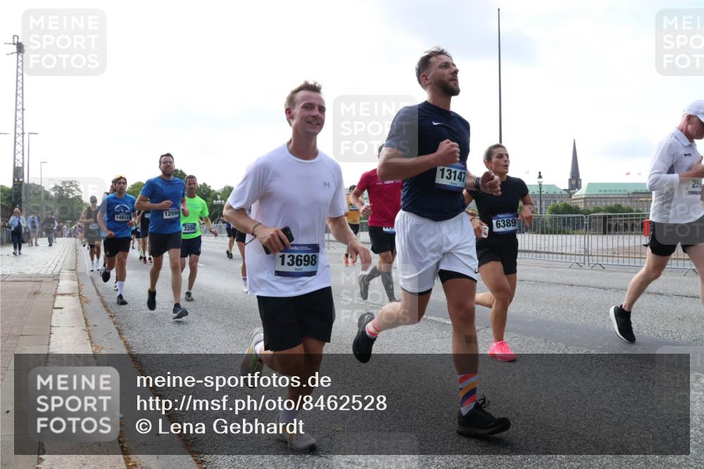 29.06.2025 - hella hamburg halbmarathon Lena Gebhardt http://msf.ph/oto/8462528 29.06.2025 09:54:57 Lombardsbrücke 16403, 14814, 12094, 3209, 13698, 13147, 6389, 259, 1200, 1549, 1817, 1942, 2222, 2367, 2442, 2470, 2561, 2592, 2596, 2670, 2816, 2955, 3208, 3209, 3258, 3562, 4017, 4121, 4816, 4832, 5399, 5447, 5638, 5705, 5706, 5884, 6027, 6266, 6290, 6389, 6723, 6819, 6923, 6978, 6991, 7087, 7274, 7335, 7659, 7908, 8117, 8142, 8371, 8374, 8437, 8482, 8487, 8657, 8693, 8889, 8916, 8981, 9031, 9038, 9051, 9093, 9159, 9476, 9661, 9710, 9869, 9924, 9931, 10057, 11333 meine-sportfotos.de