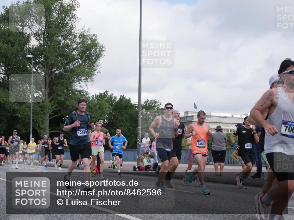 29.06.2025 - hella hamburg halbmarathon Luisa Fischer http://msf.ph/oto/8462596 29.06.2025 09:55:21 Kennedybrücke 1124, 1892, 12579, 5477, 18806, 588, 13687, 3109, 706, 1415, 1468, 2233, 3109, 3124, 4497, 4691, 5476, 5477, 7067, 7191, 7451, 7843, 8467, 10796 meine-sportfotos.de