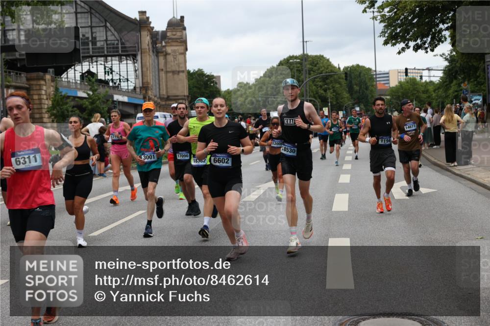 29.06.2025 - hella hamburg halbmarathon Yannick Fuchs http://msf.ph/oto/8462614 29.06.2025 10:56:53 20KM 1114, 1126, 1194, 1212, 1420, 1427, 1531, 1674, 1851, 1881, 2447, 2582, 2683, 2911, 3001, 3182, 3248, 3625, 3740, 4389, 4511, 4538, 5653, 5708, 5763, 6311, 6602, 6966, 7453, 8068, 8176, 8721, 8730, 9306, 9554, 11310, 12004, 12008, 12286, 12571, 12836, 12978, 13739, 13874, 13939, 14348, 14677, 14917, 16420, 16540, 17045, 17096, 17119, 17142, 17818, 18382, 18530, 18999, 19241 meine-sportfotos.de
