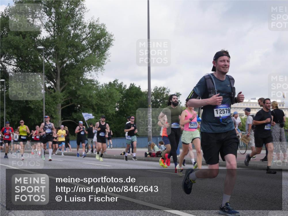 29.06.2025 - hella hamburg halbmarathon Luisa Fischer http://msf.ph/oto/8462643 29.06.2025 09:55:23 Kennedybrücke 15666, 5477, 12579, 1079, 1415, 1468, 2233, 3098, 3109, 3124, 4497, 4691, 5476, 5477, 7067, 7191, 7325, 7843, 9081, 10000, 10796 meine-sportfotos.de
