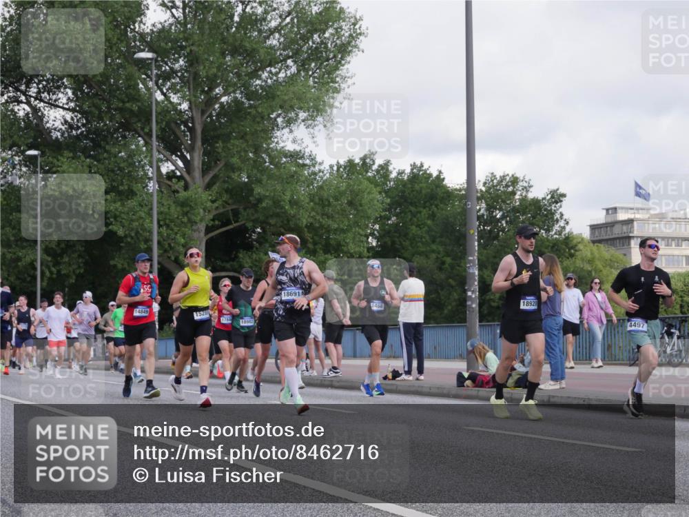 29.06.2025 - hella hamburg halbmarathon Luisa Fischer http://msf.ph/oto/8462716 29.06.2025 09:55:25 Kennedybrücke 14849, 15280, 1784, 18982, 18691, 18920, 1468, 4497, 1070, 1468, 1613, 1782, 3098, 3109, 3124, 4497, 4691, 5476, 5477, 7325, 7599, 7843, 9081, 10000, 10750, 10796 meine-sportfotos.de